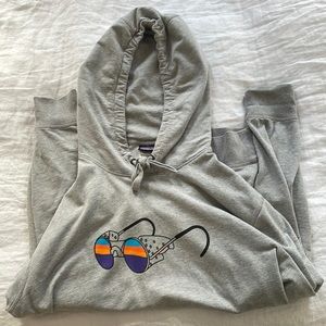 Patagonia sweatshirt